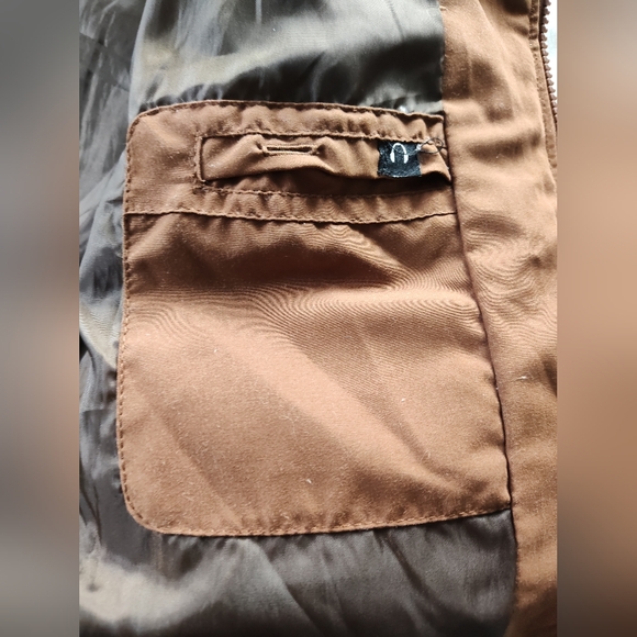 ST. JOHN'S BAY Men's Full Zip Puffer Vest. Size 3XLT. - Picture 8 of 10